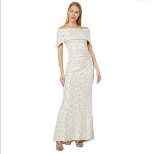 Vince Camuto
Off The Shoulder Bonded Lace Gown